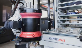 One hour setup time for 100 hours of unmanned production at Hertenberger Solutions